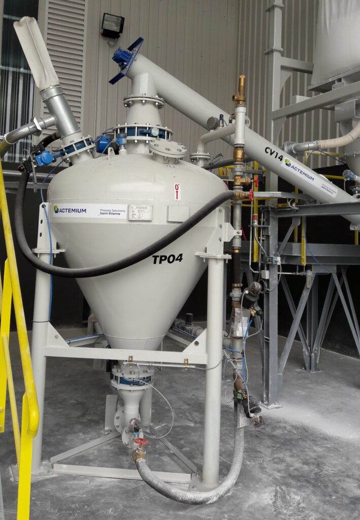 Pneumatic conveying system