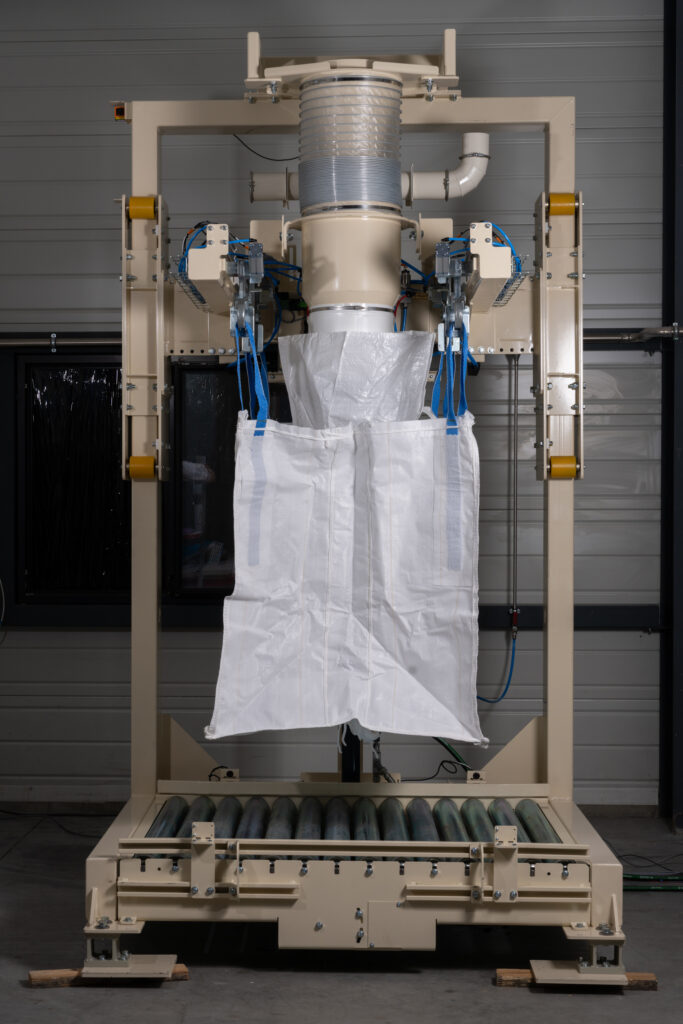Front view of a big bag filling station by Sofraden Bulk